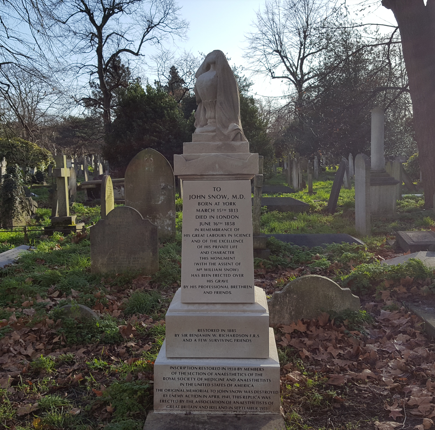John Snow's memorial in Brompton Cemetery
